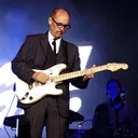 Andy Fairweather Low portrait