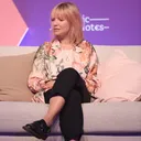 B Traits portrait