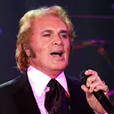 Engelbert Humperdinck portrait