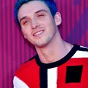 Lauv portrait