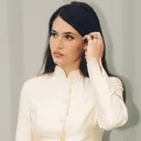 Sienna Spiro portrait